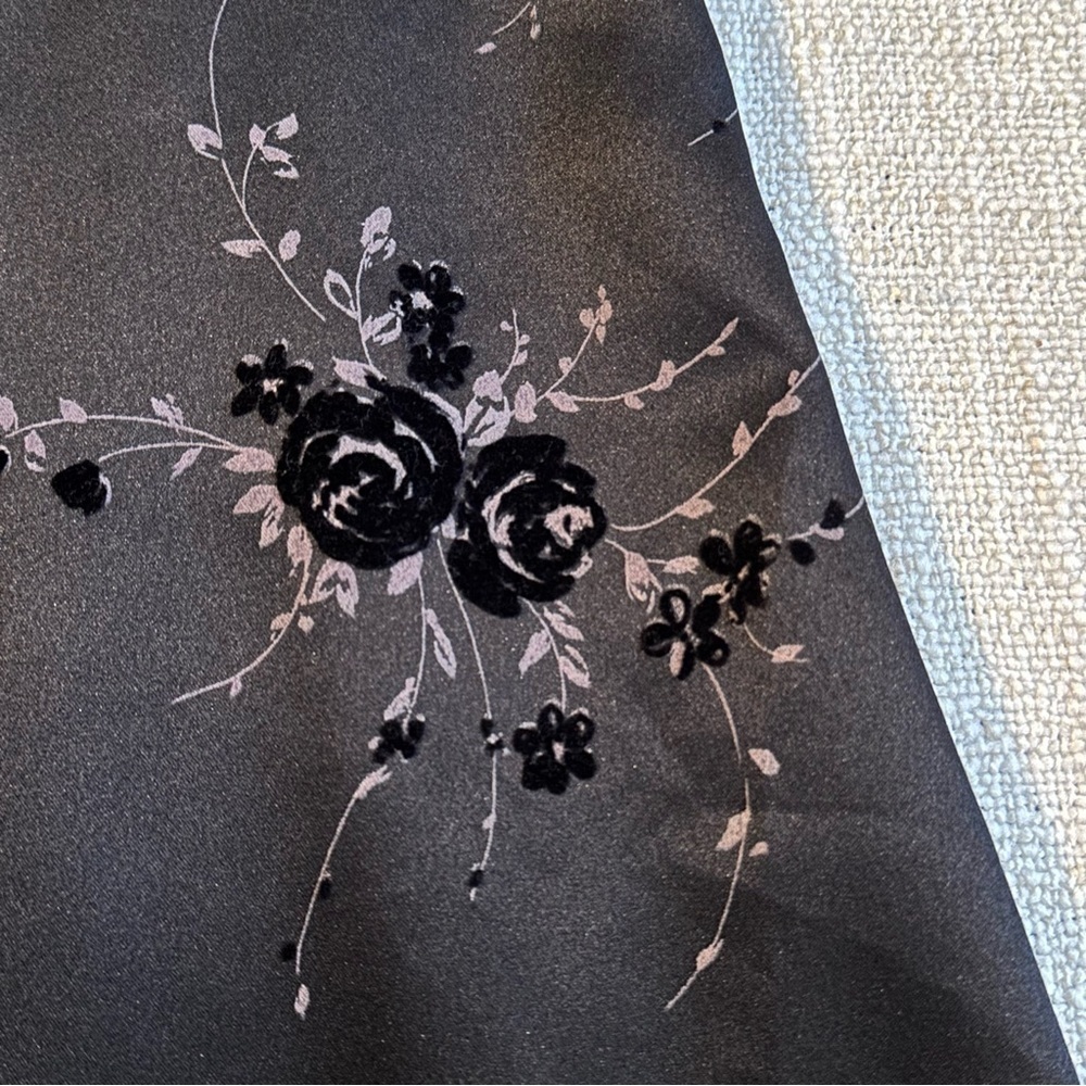 BYER TOO! Vintage Velvet-Floral Spaghetti Strap Tulle Lined Black Dress Junior 5 - Picture 4 of 16